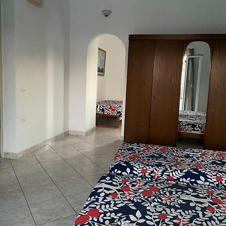 Anna'S Studios & Apartments 扎金索斯镇 外观 照片