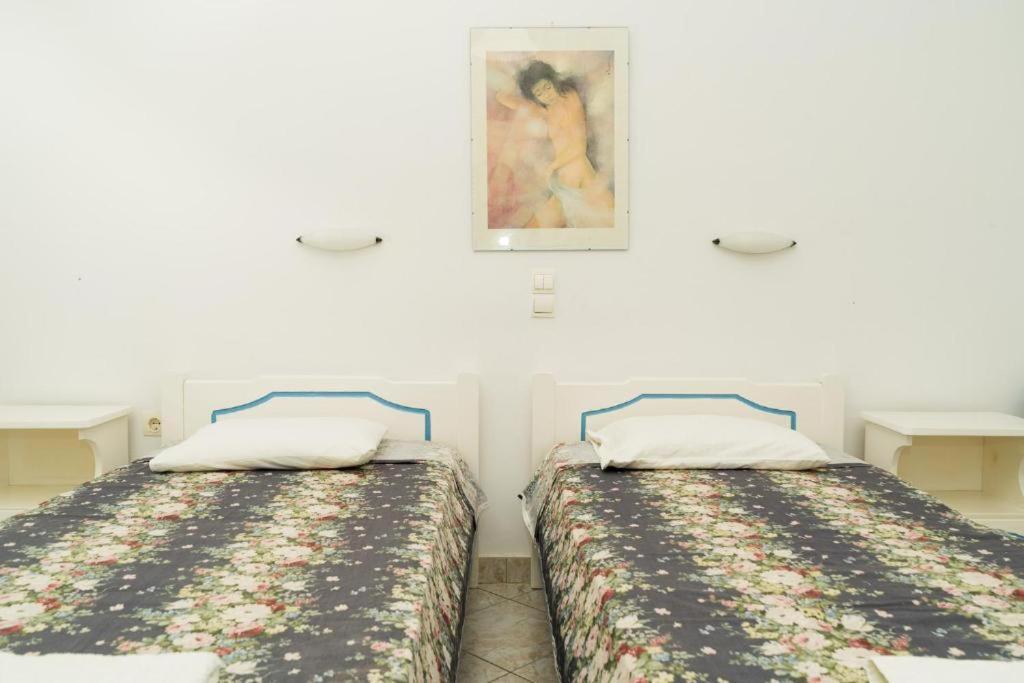Anna'S Studios & Apartments 扎金索斯镇 外观 照片