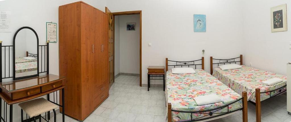 Anna'S Studios & Apartments 扎金索斯镇 外观 照片